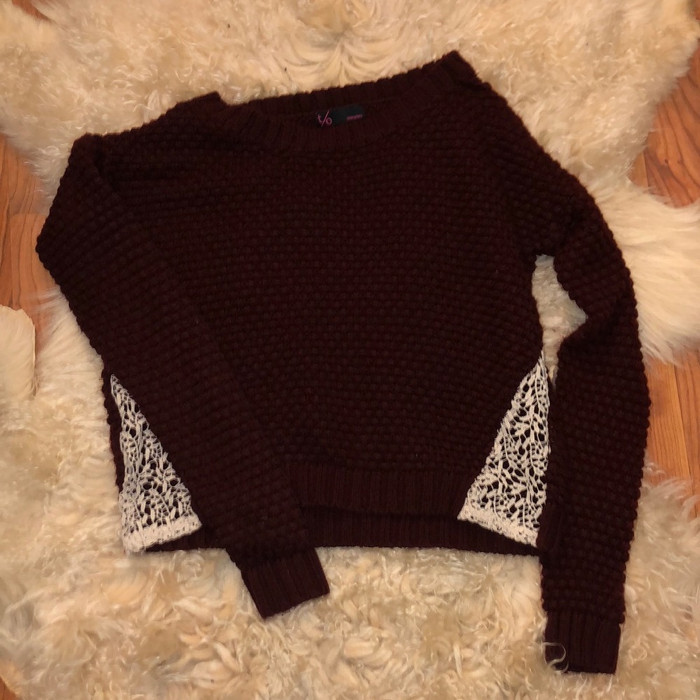 Maroon Sweater with Lace Corners